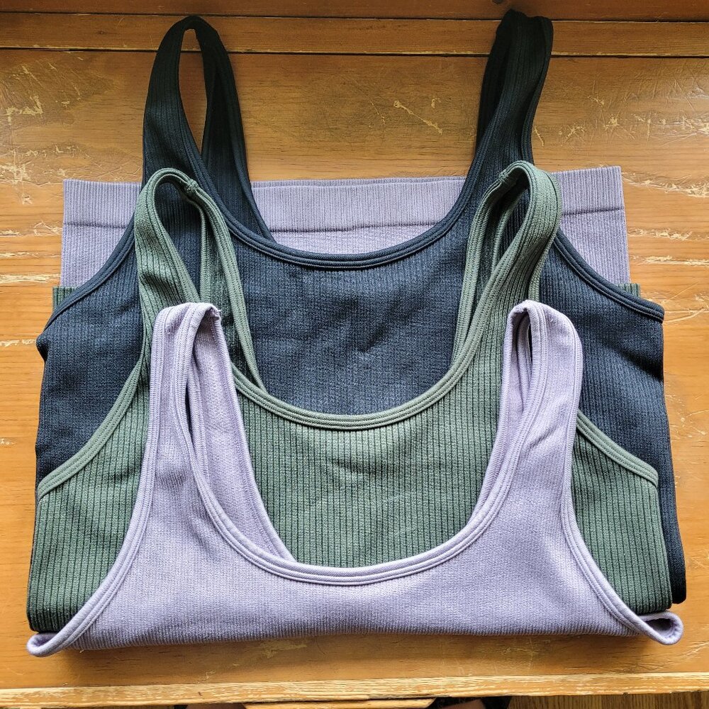 Set of 3 A New Day Ribbed Tanks - size L - black, green and purple